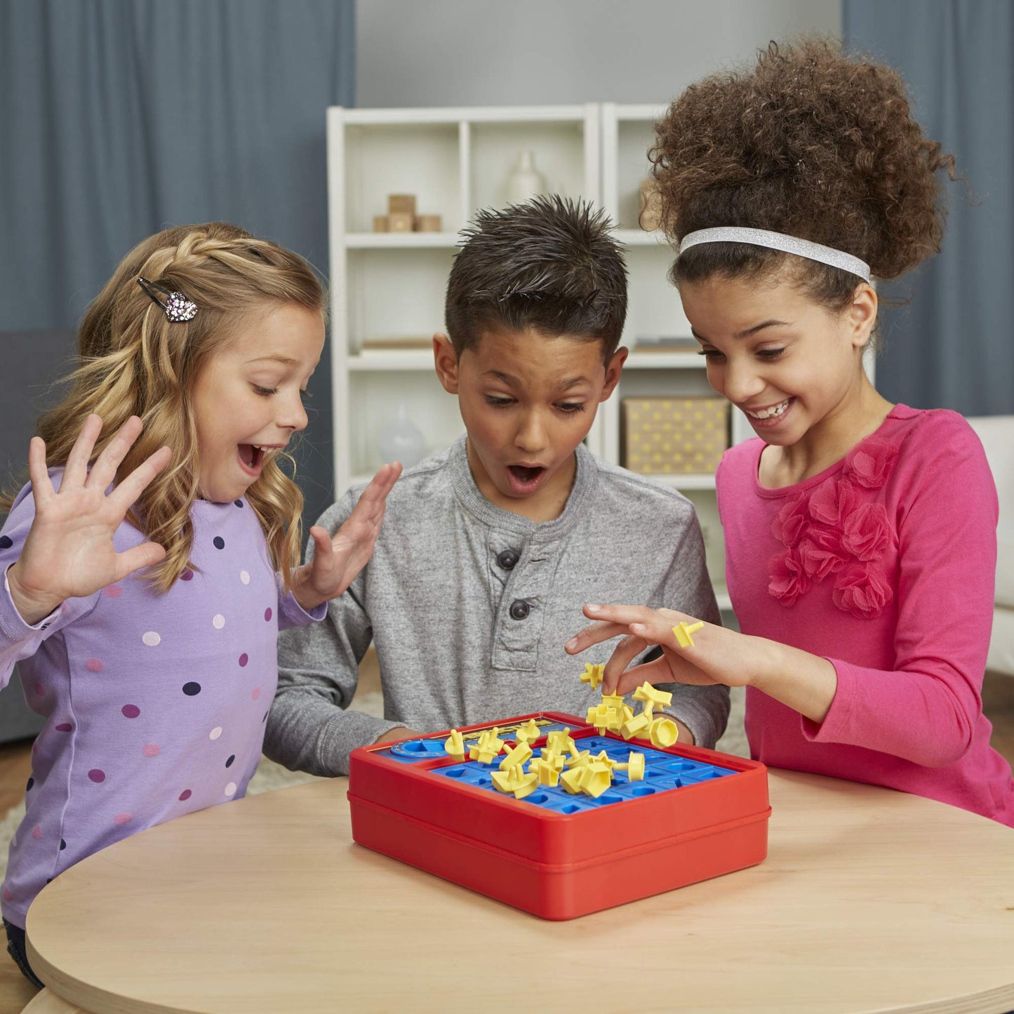 Hasbro Gaming Perfection Game for Preschoolers & Kids 5+ — Shape-Popping & Timed Challenge