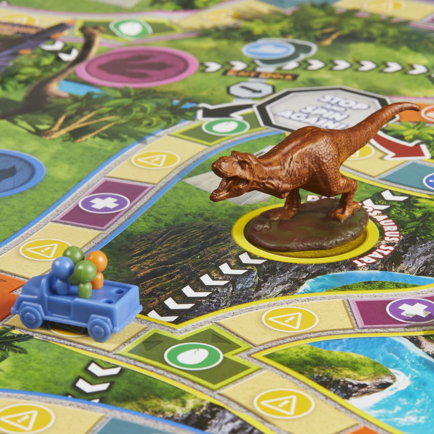 Hasbro Gaming The Game of Life Jurassic Park Edition – Family Board Game for Ages 8+