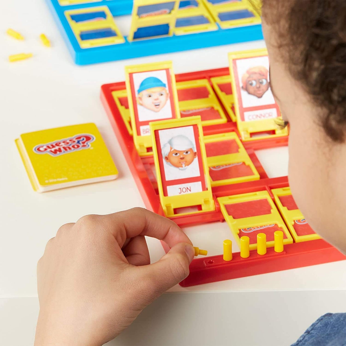 Guess Who? Original Guessing Game – Hasbro Gaming, 2 Players, Ages 6+