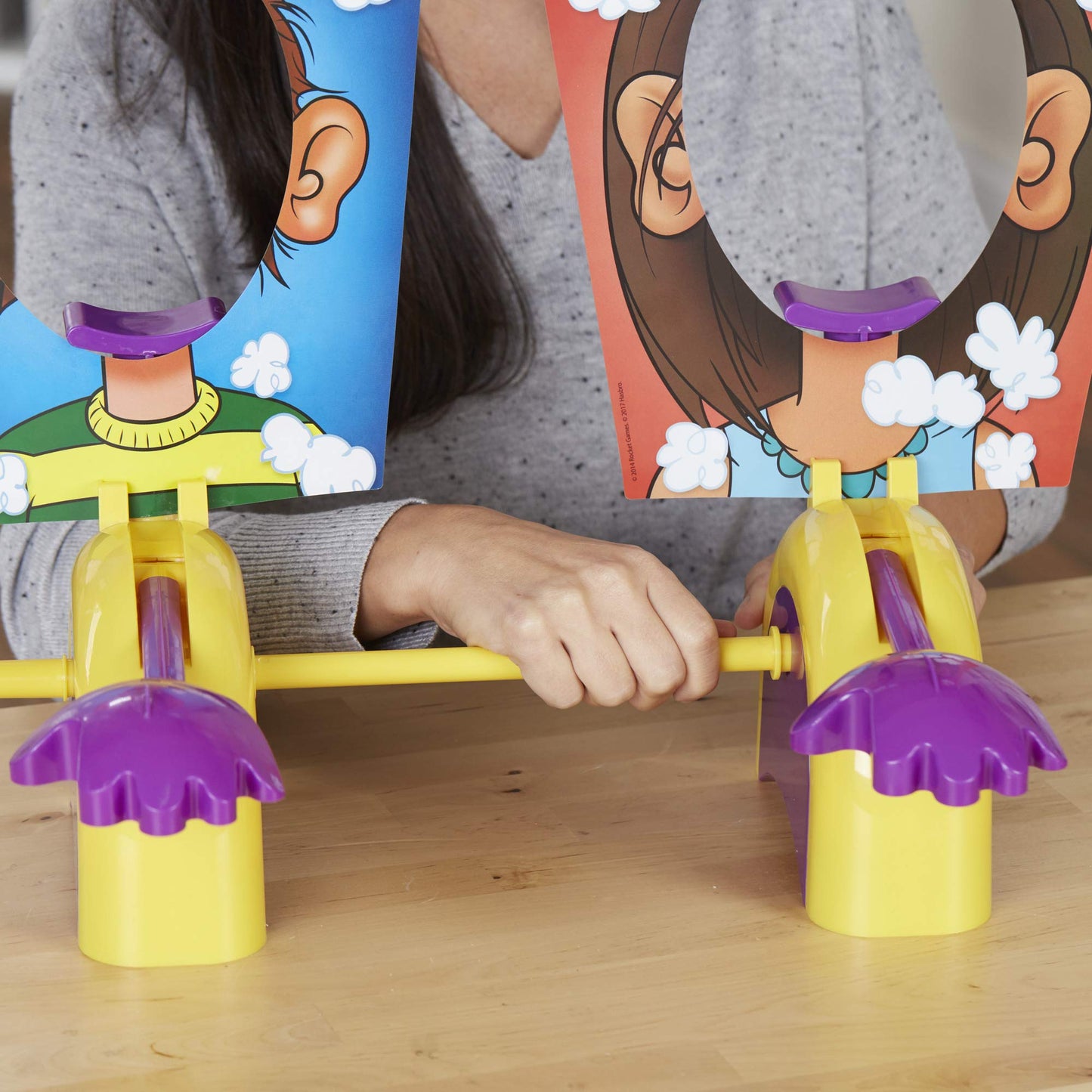 Hasbro Pie Face Game – Fun Family Party Game with Chain Reaction Mode