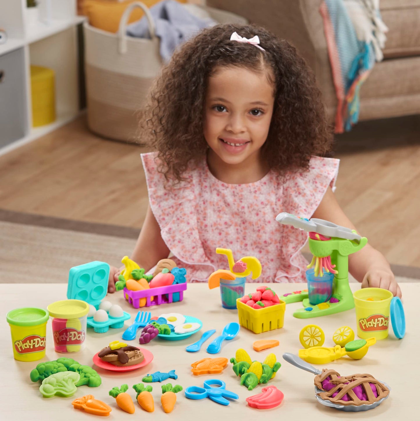 Hasbro Play-Doh Farmer's Market Kitchen Playset – 28 Accessories, 11 Colors | Preschool Toys