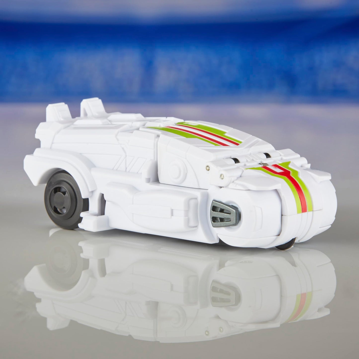 Transformers One Cog Changer Wheeljack 4-Inch Robot Action Figure – Interactive 2-in-1 Toy