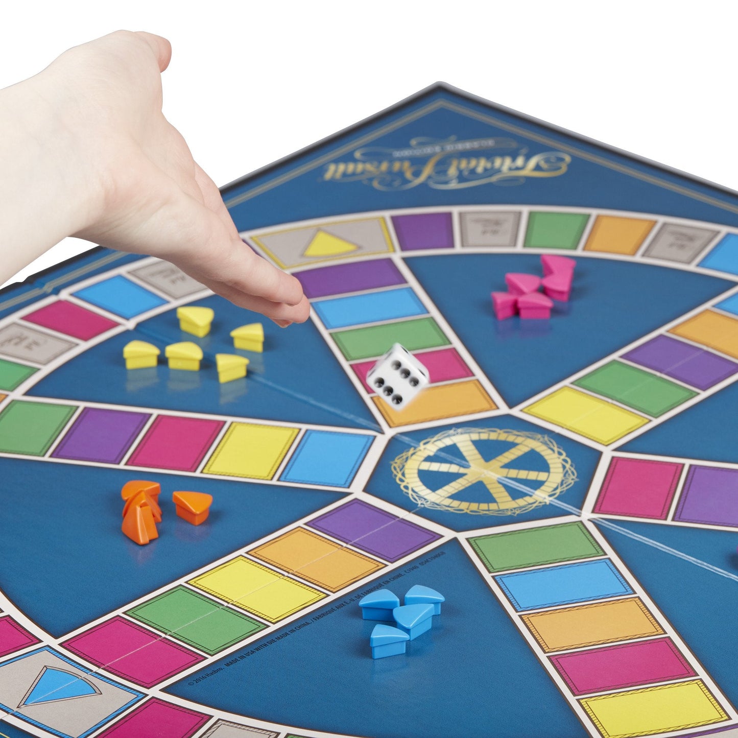 Hasbro Trivial Pursuit Classic Edition – Classic Trivia Game for 2-6 Players (Ages 16+)
