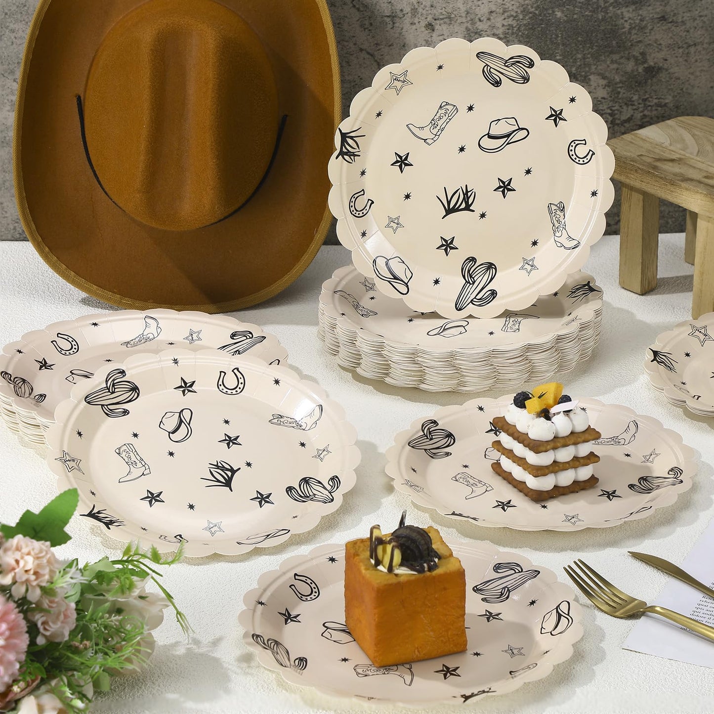 Havawish 100 Pcs Cowboy Party Plates – Western Theme Disposable Dinnerware for Parties