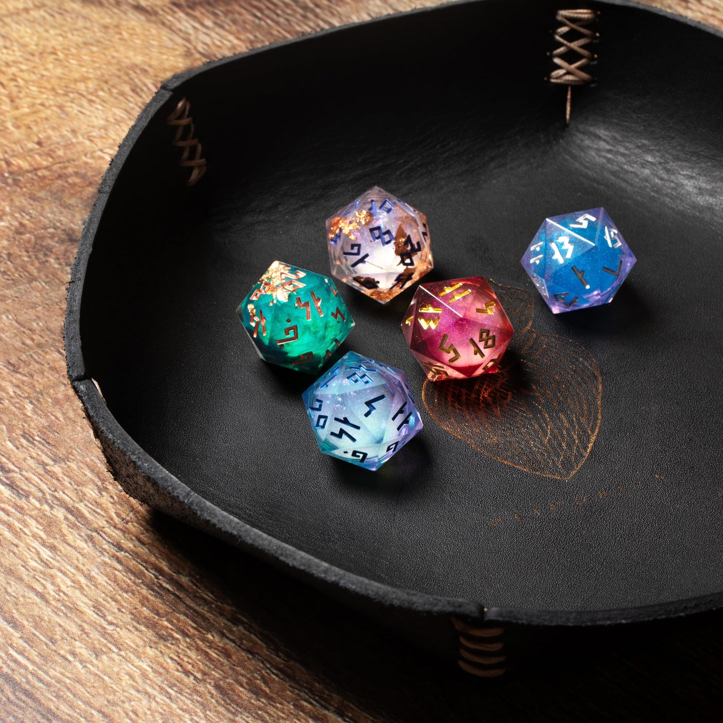 HEIMDALLR Liquid Core Dice Set with LED Display Case – 7-Pc D&D Dice Fenrir's Shadow