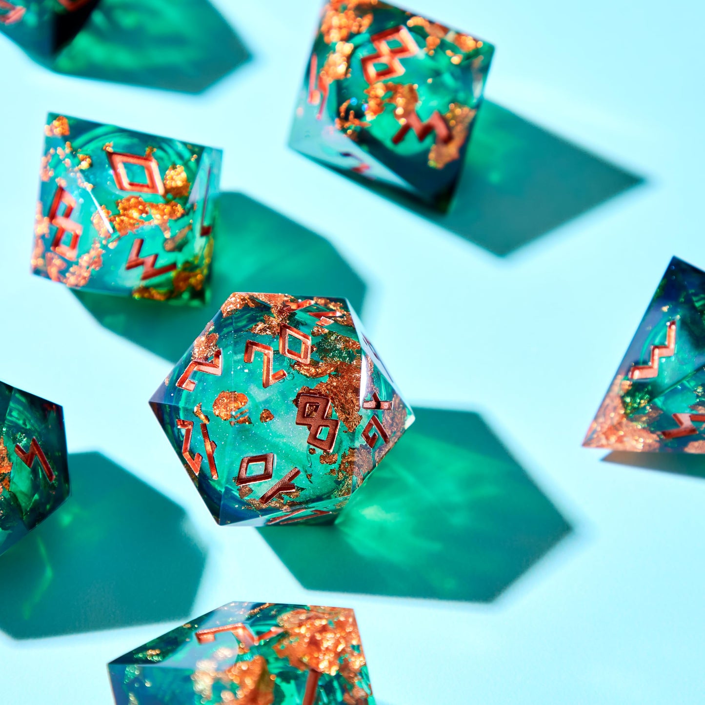 HEIMDALLR Liquid Core Dice Set with LED Display Case – 7-Pc D&D Dice Fenrir's Shadow