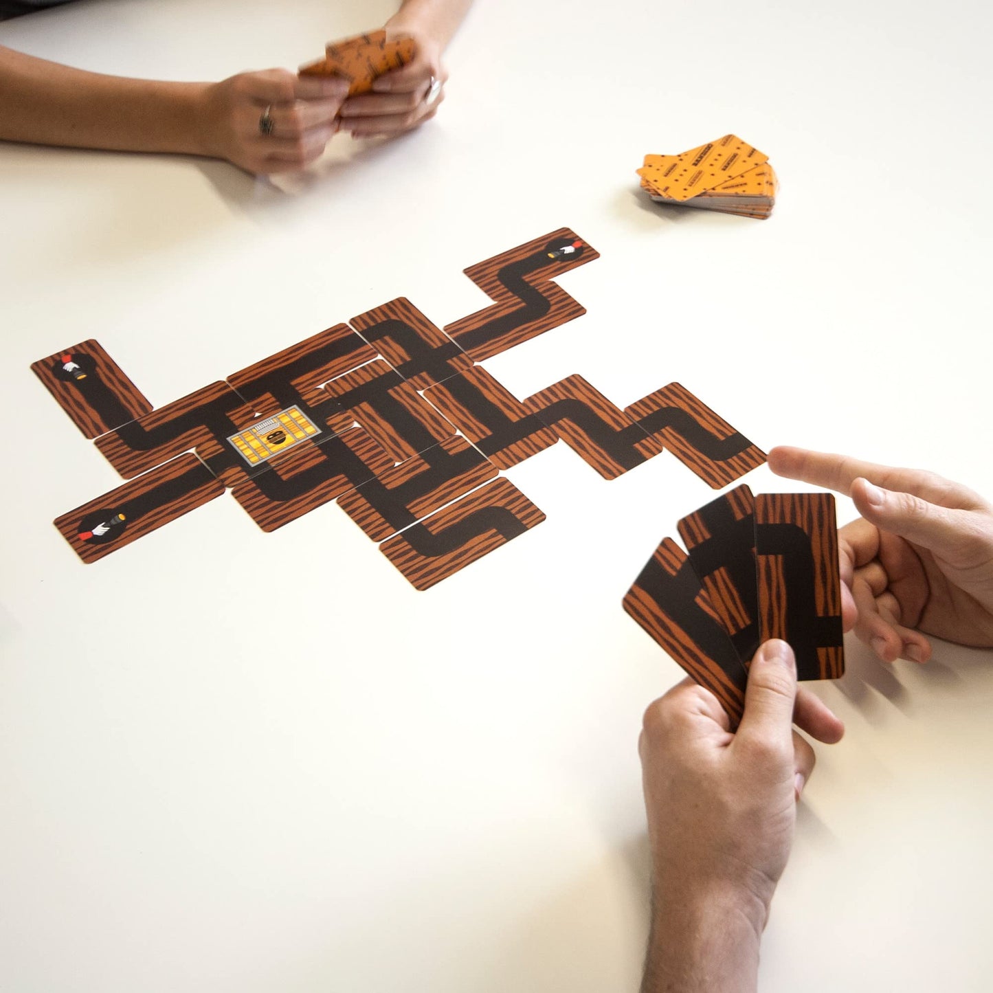 Bandido Card Game by Helvetiq — Cooperative Strategy & Route Building (Ages 6+, 1-4 Players, 15 Min)