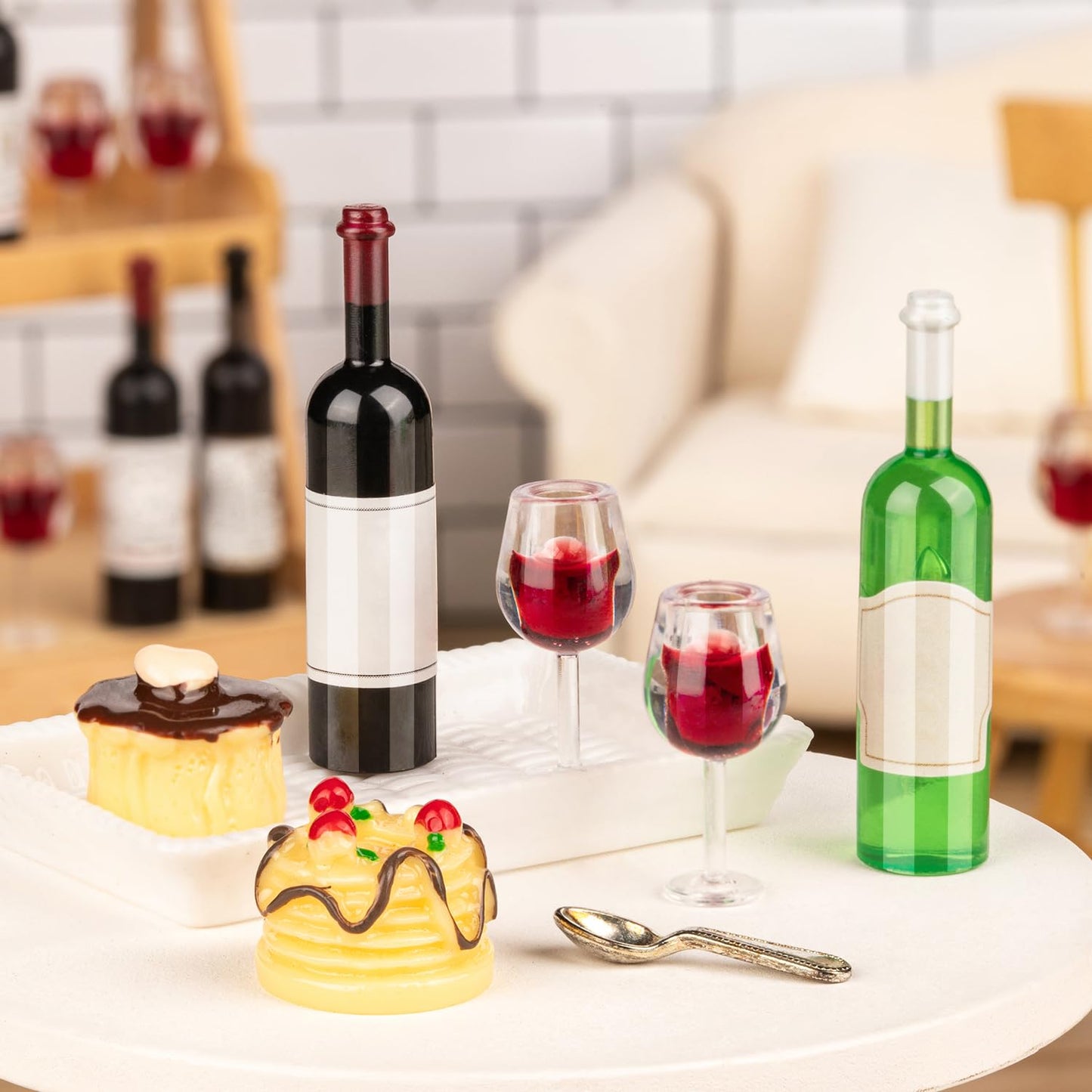 HFAYDZSW 24 Pcs Mini Wine Bottles & 12 Mini Glasses — 1:12 Dollhouse Drinkware Set