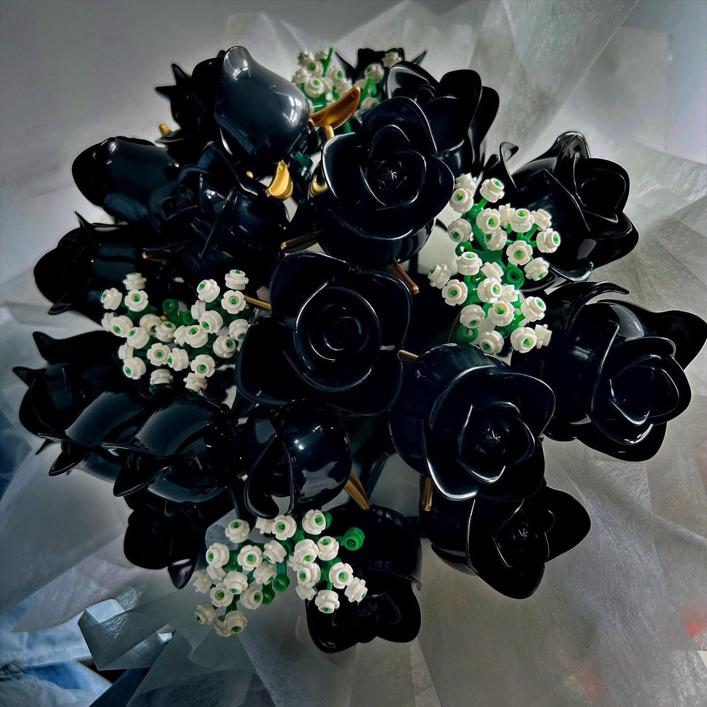 HI-REEKE Black Rose Bouquet Building Block Set – 660PCS Gothic Artificial Flowers for Home Decor