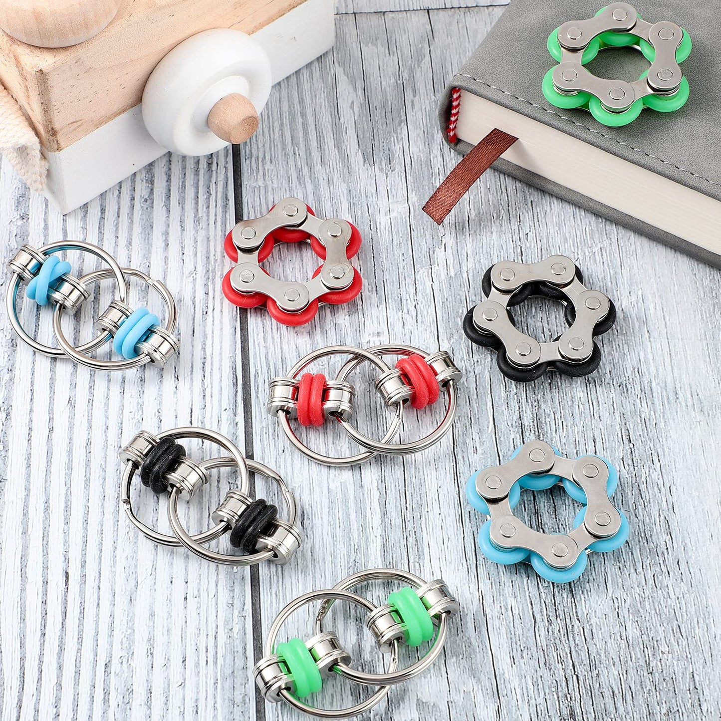 Hicarer 8-Piece Fidget Toys Set – 4 Flippy Roller Chain & 4 Six-Roller Bike Chains