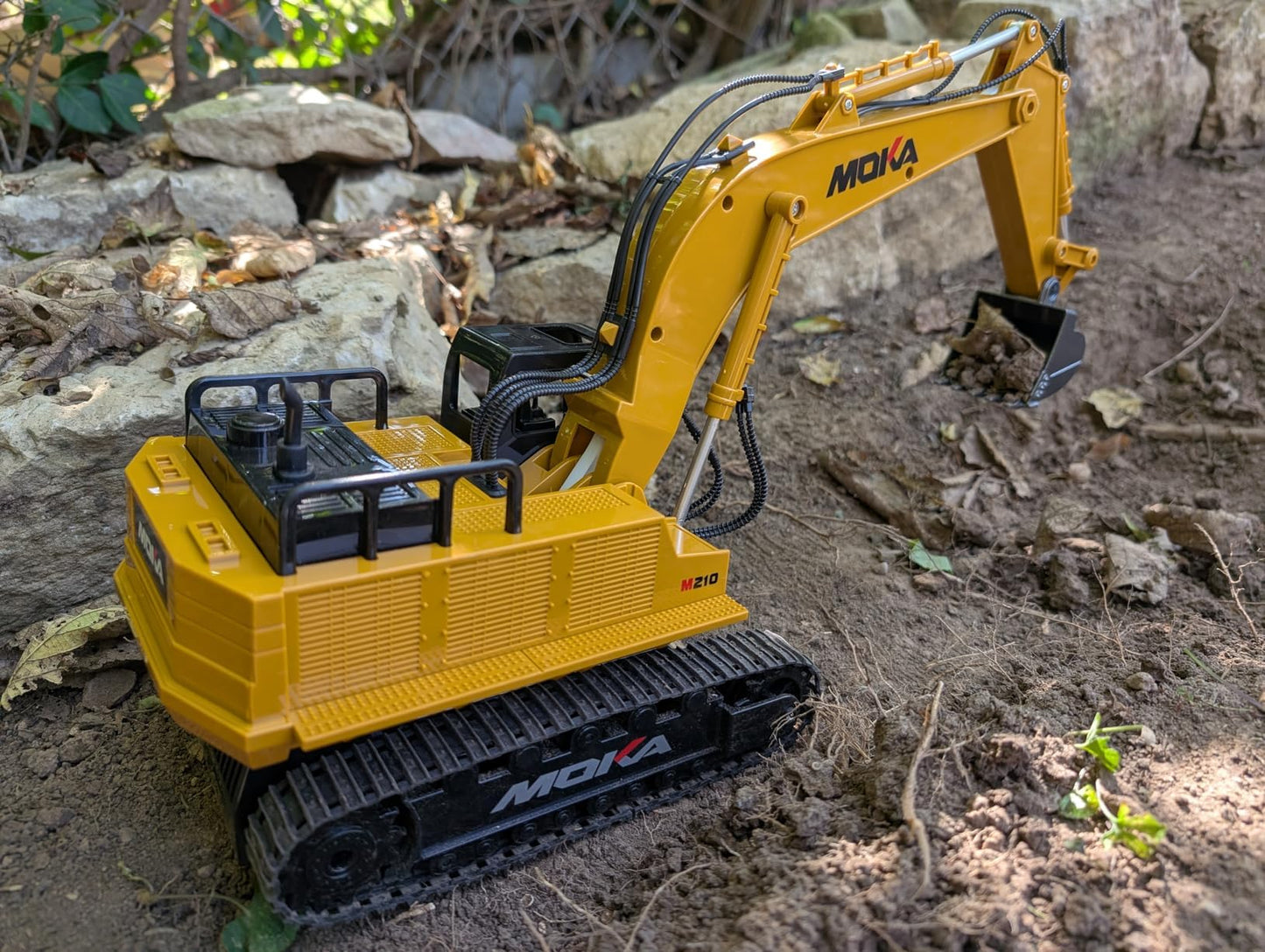 Highmall RC Excavator Toy - 11-Channel, 680° Rotation, Dual 1200mAh