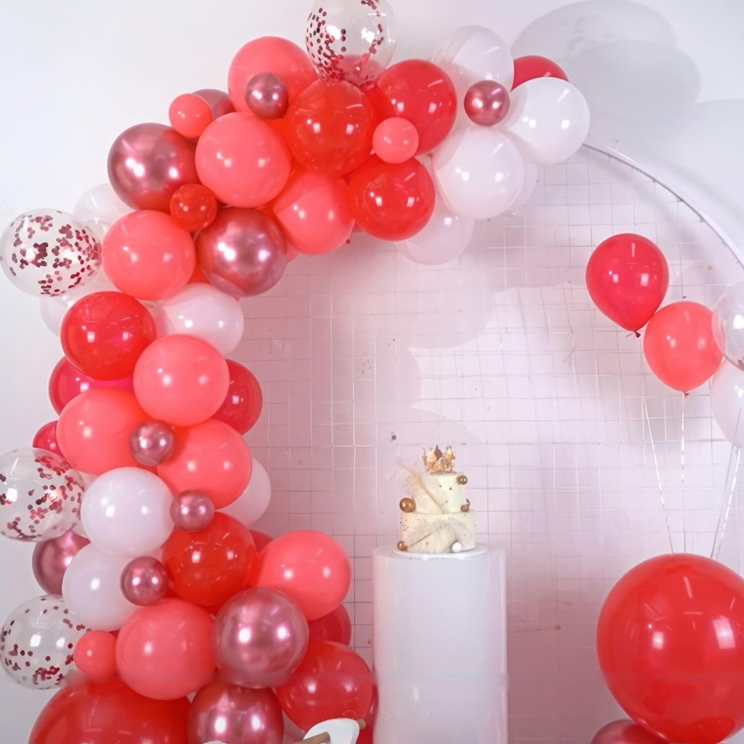 Hilavo Red Balloons Set – 35pcs, 12-inch, Metallic & Confetti for Weddings & Parties