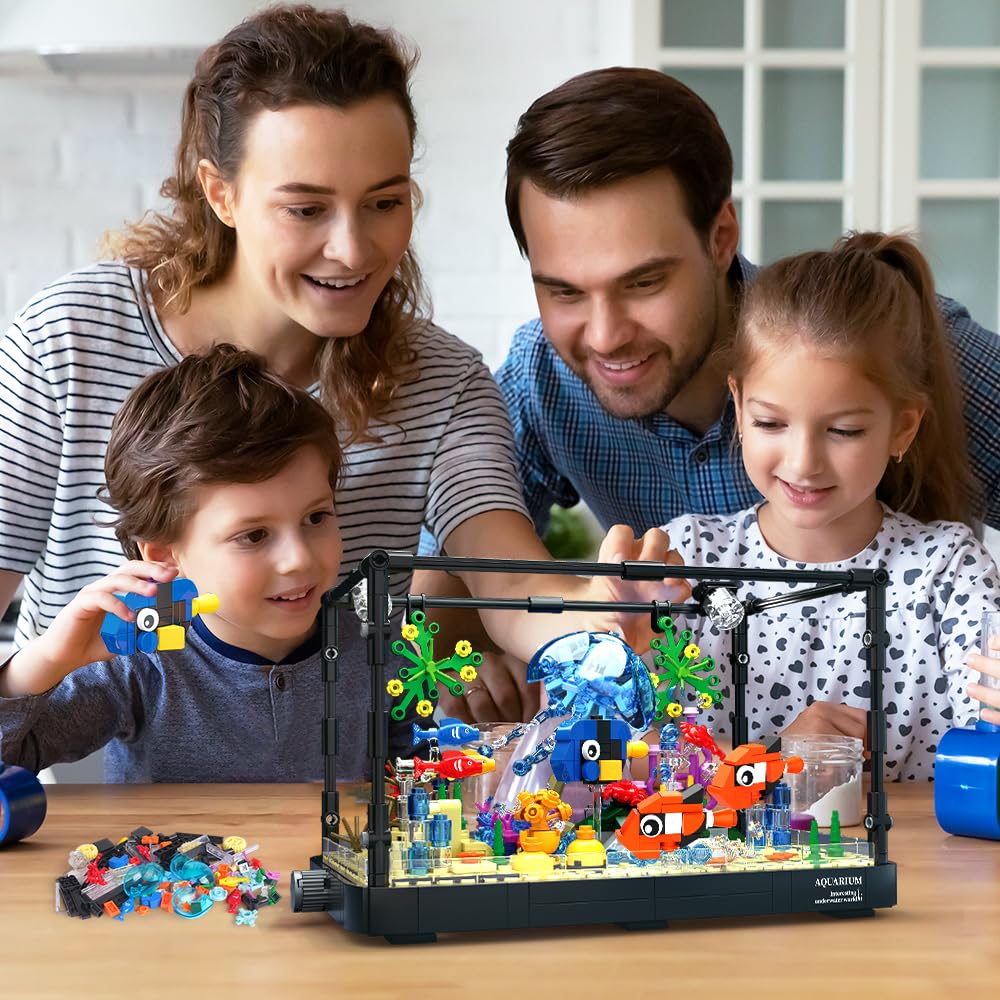 HOGOKIDS Fish Tank Building Set with LED Light | Movable Aquarium Toy 725PCS