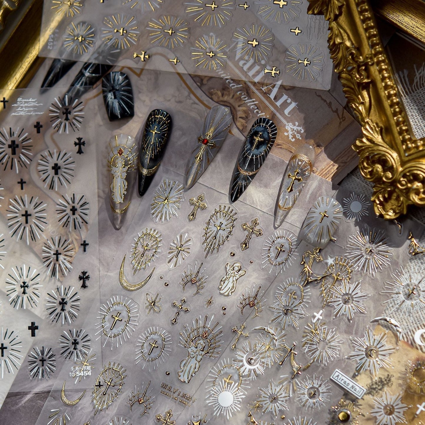 Hello Claws | Holy Light Gold Nail Deco Sticker