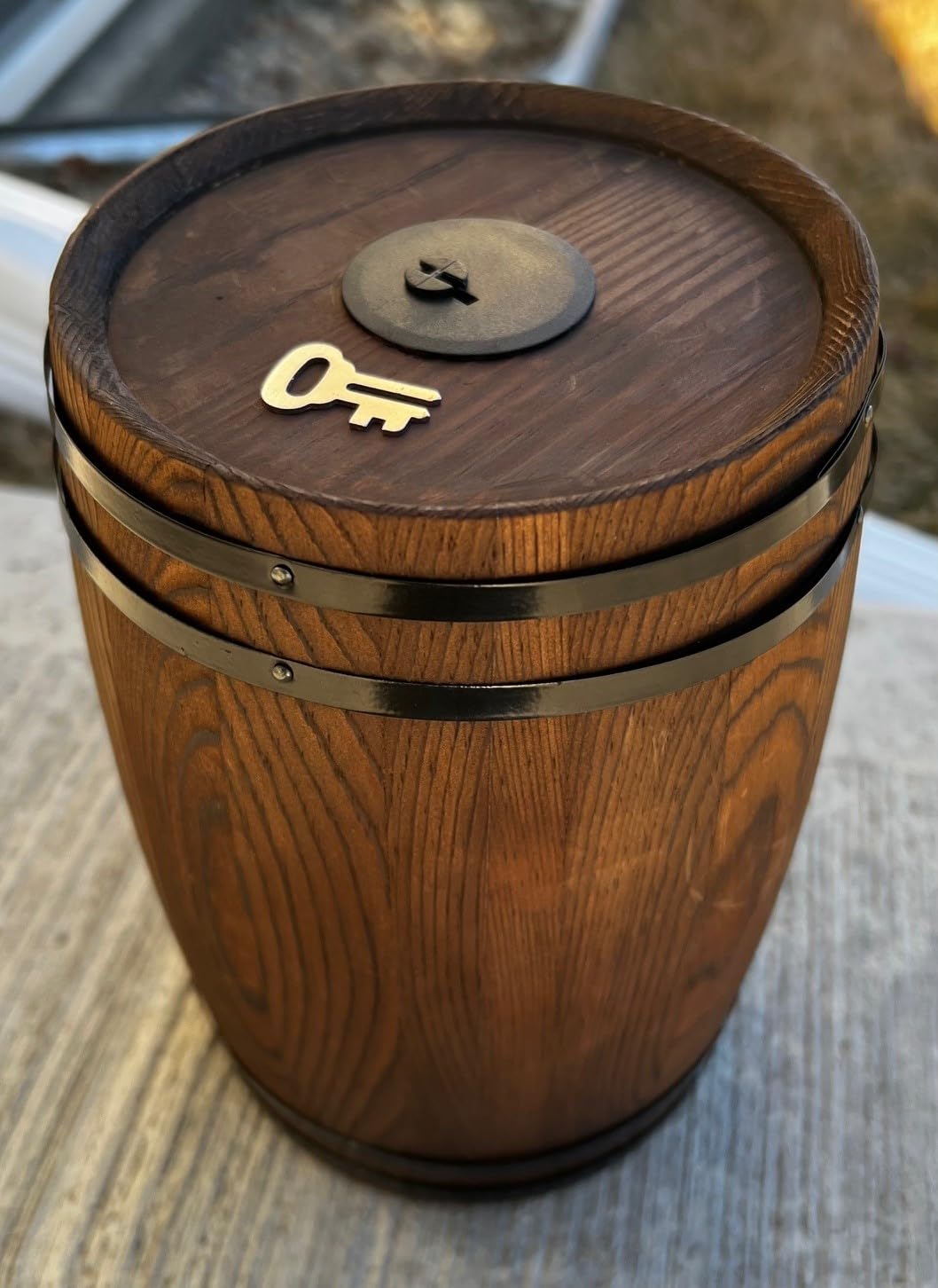 Piggy Bank for Adults — Large Wooden Wine Barrel, 1.5L with Lock & Key