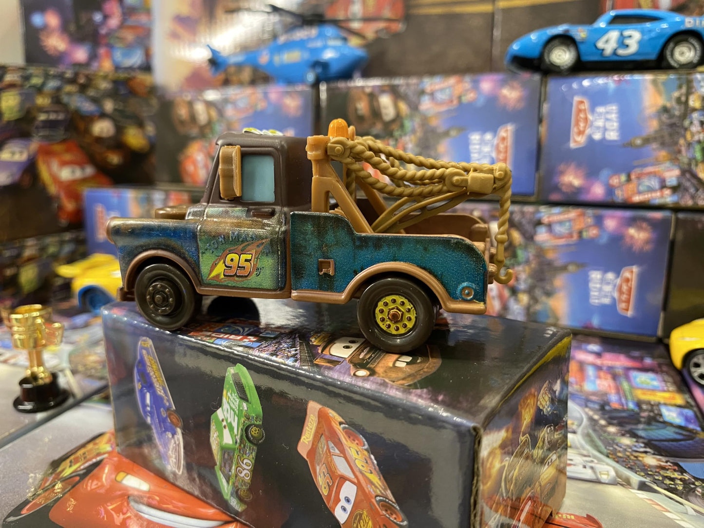 HOMETEAM SP Die-Casting Racers – Durable Alloy Toy Cars in Color Box Packaging, Gift for 3+