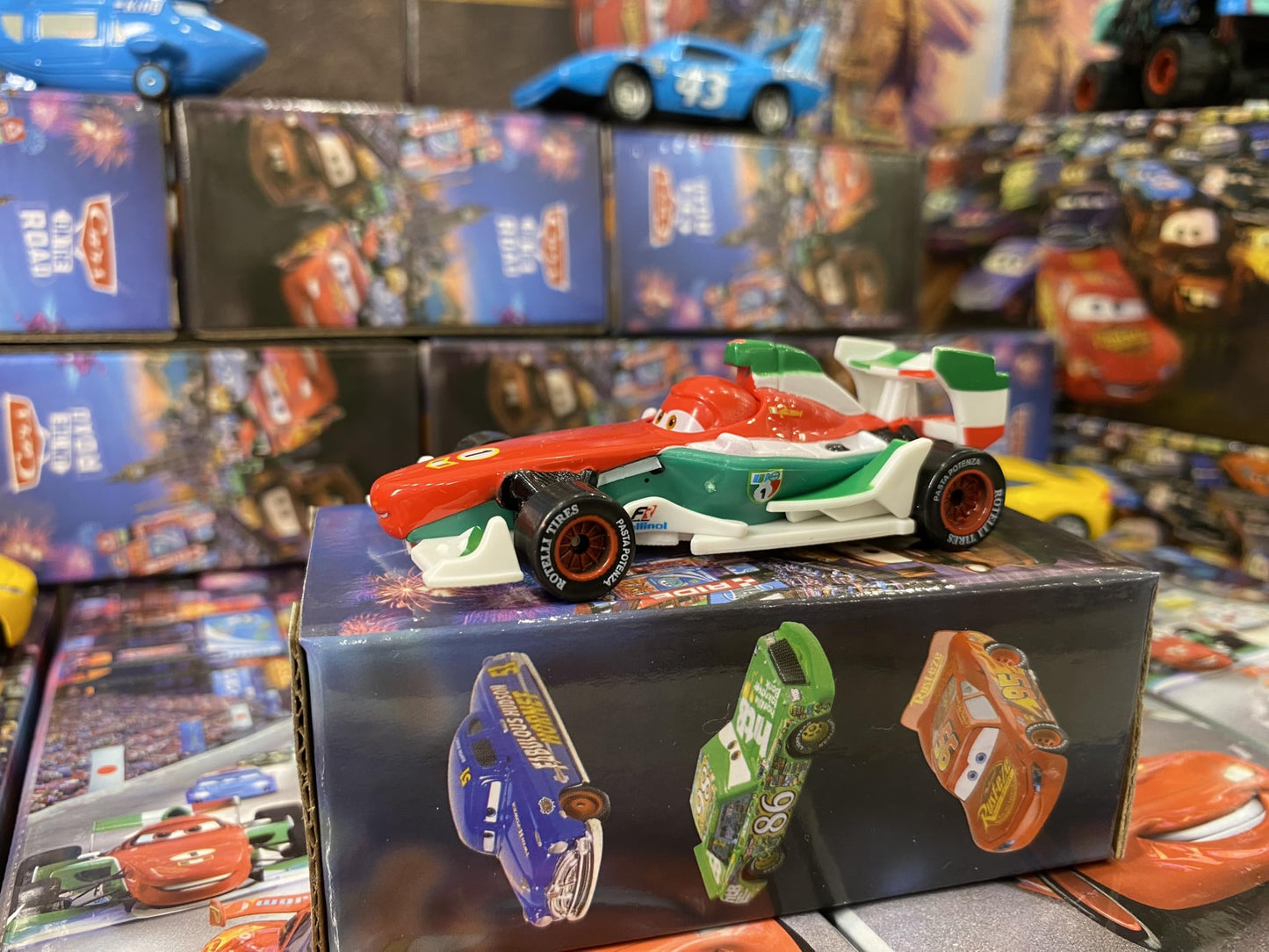 HOMETEAM SP Francesco Die-Cast Car 1:55 – Safe Alloy, Gift Box Packaging, 3+ Years