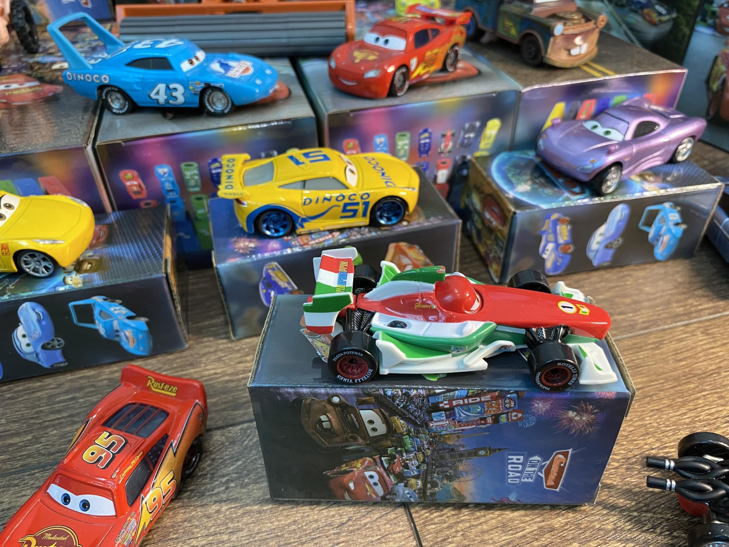 HOMETEAM SP Francesco Die-Cast Car 1:55 – Safe Alloy, Gift Box Packaging, 3+ Years