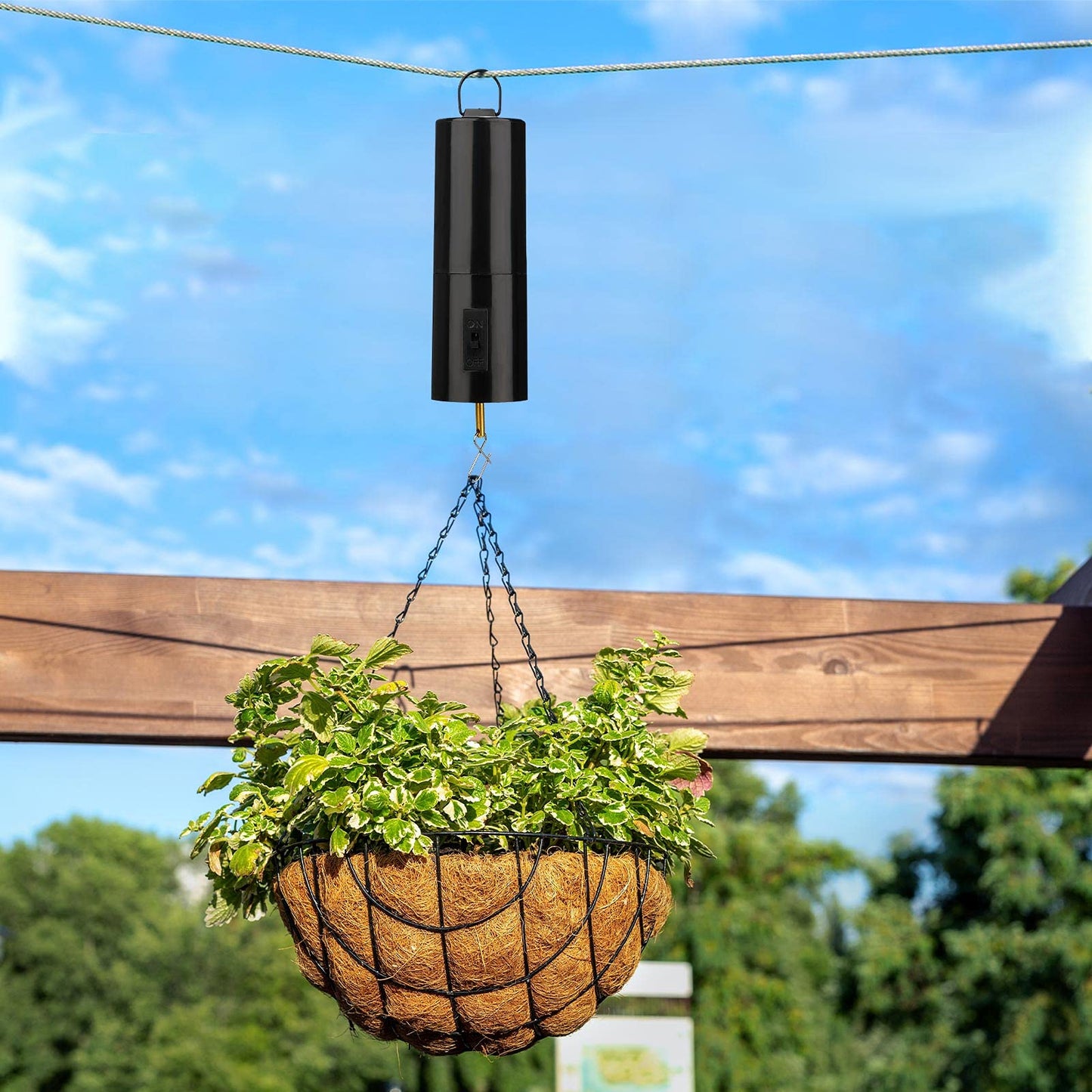Honoson Hanging Black Rotating Wind Spinner Motor – Battery-Operated Garden Decor