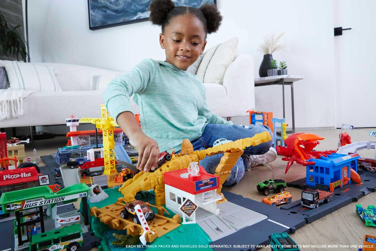 Hot Wheels City Downtown Car Park Playset – 4-Level Garage with Lift & Exit Chute | 1:64 Scale