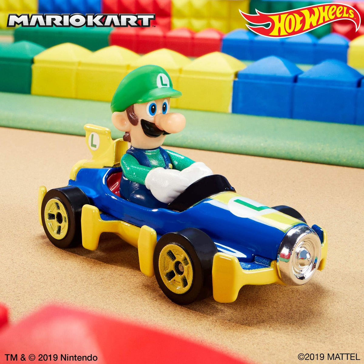 Hot Wheels Mario Kart Luigi Mach 8 – 1:64 Die-Cast Car for Track Play
