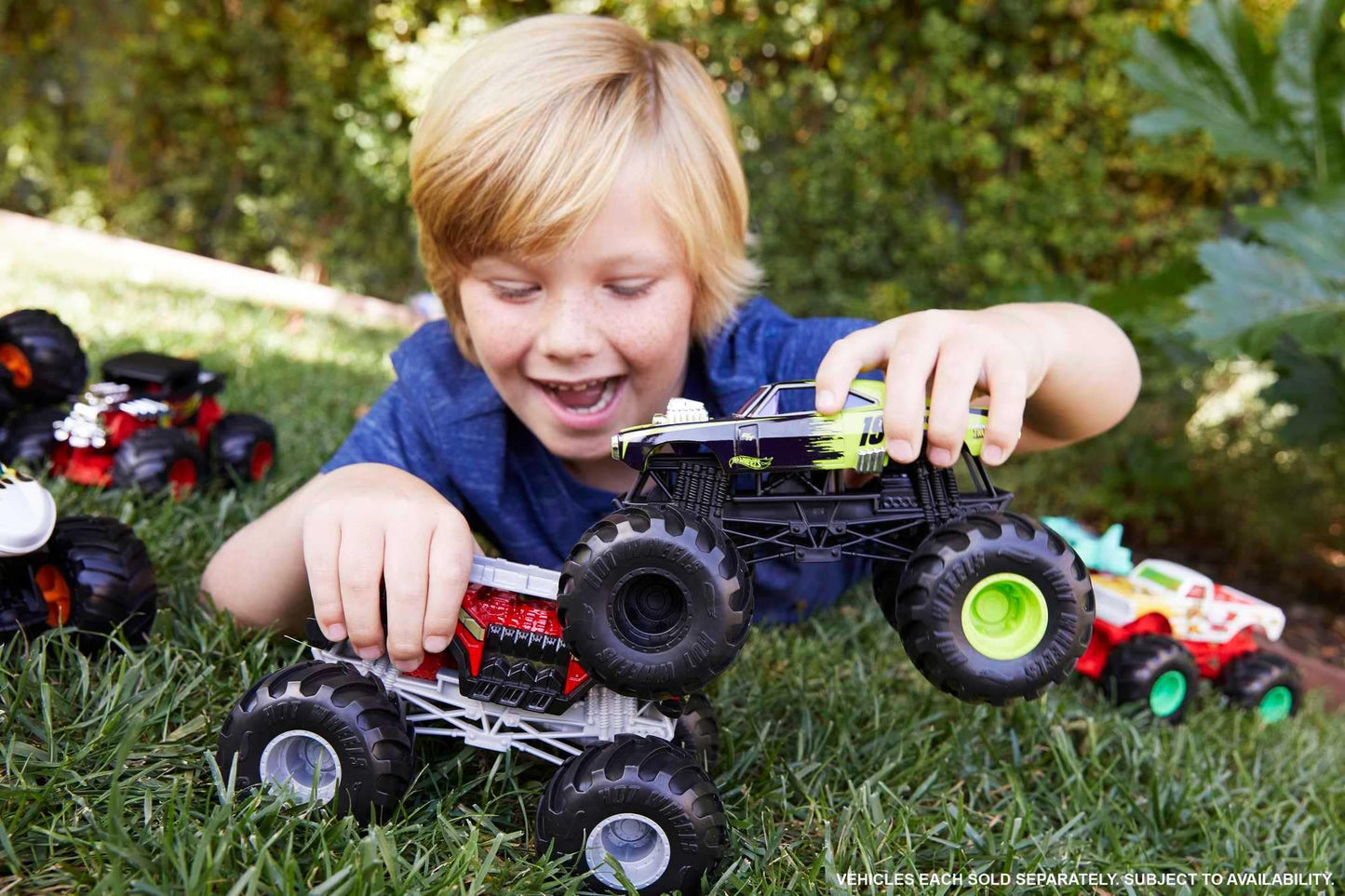 Hot Wheels Monster Trucks Oversized 1:24 Scale Die-Cast – Race Ace