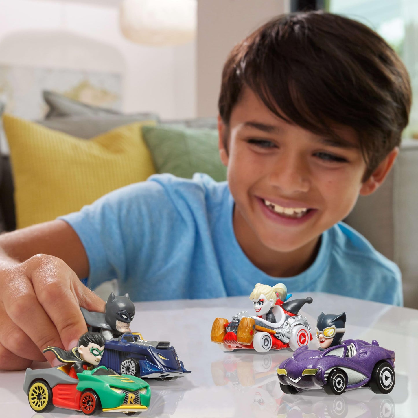 Hot Wheels RacerVerse 4-Pack – 1:64 Die-Cast Cars with Pop Culture Drivers
