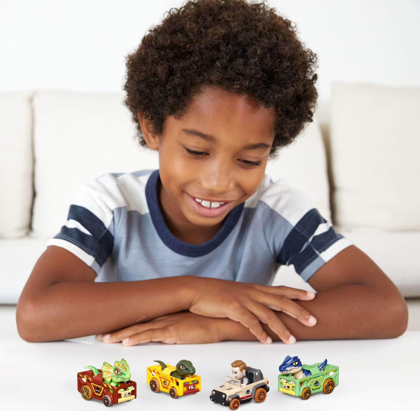 Hot Wheels RacerVerse Jurassic World 4-Pack Die-Cast Vehicles – Owen, Charlie, Dilophosaurus & Allosaurus