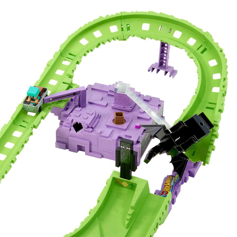 Hot Wheels RacerVerse Minecraft Track Set with Diamond Armor Steve & Ender Dragon