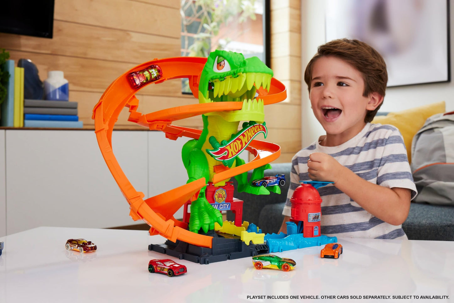Hot Wheels City T-Rex Blaze Battle Track Set | 1:64 Die-Cast Car Included