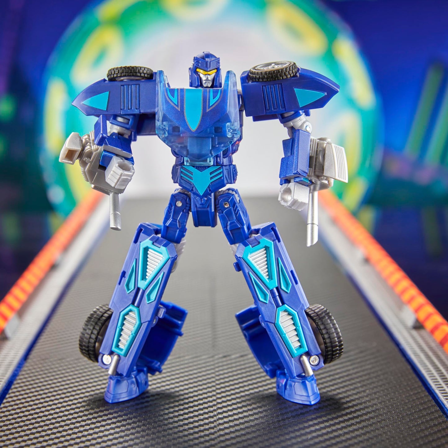 Transformers x Hot Wheels Twin Mill Deluxe 5-Inch Robot Figure — Converts to Car (Ages 8+)