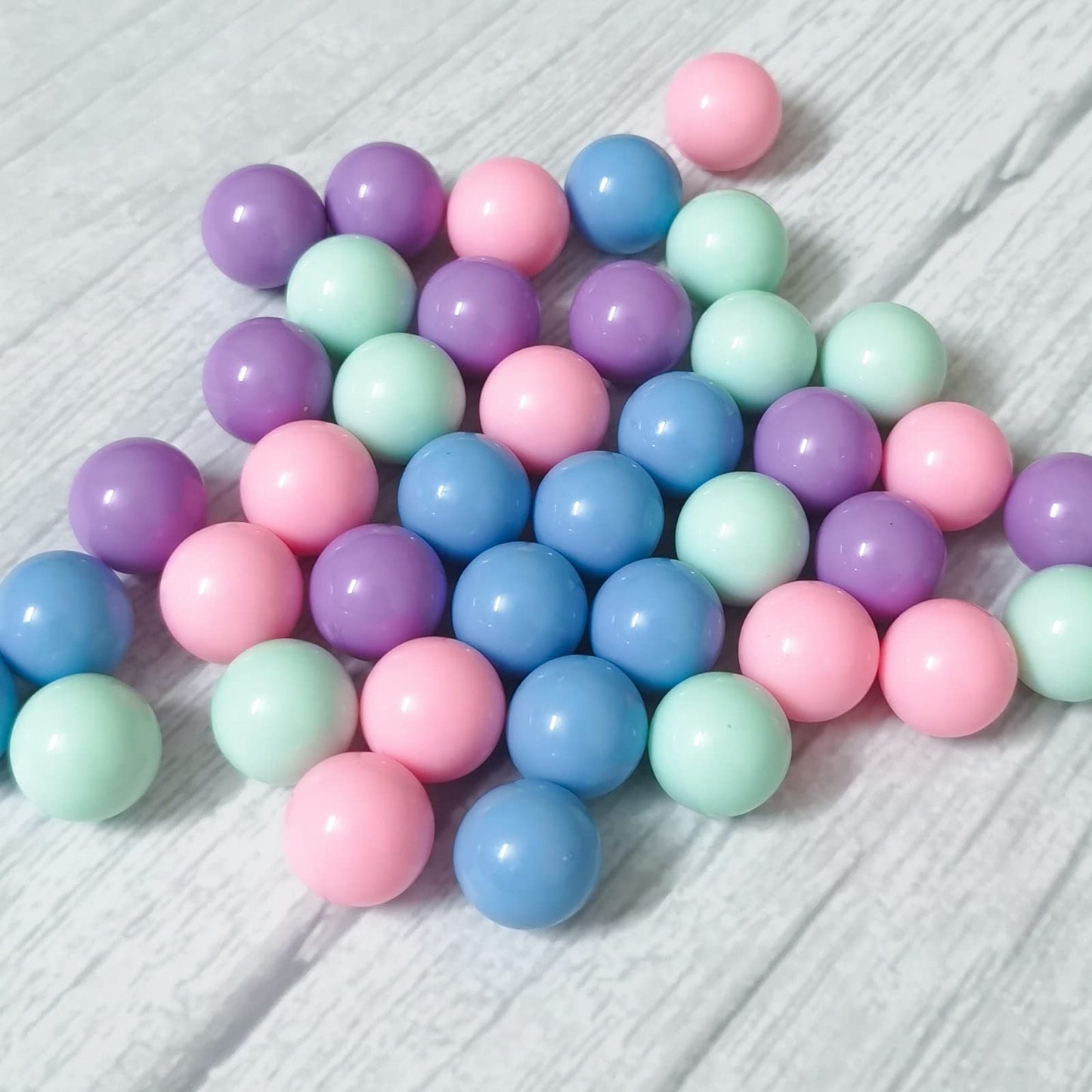 Hotusi 40Pcs Replacement Marbles for Hungry Hungry Hippos – 13.5mm Acrylic, Multicolor