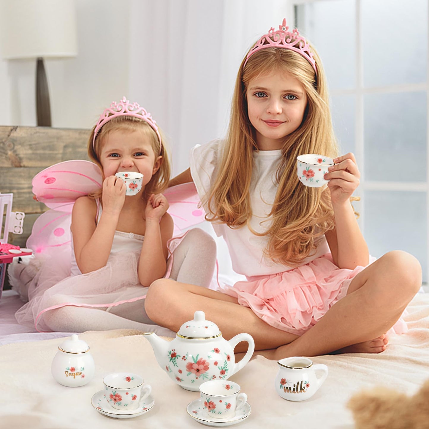 iaovueby Porcelain Tea Set for Girls – Tea Party Playset with Teapot, Cups & Carry Case