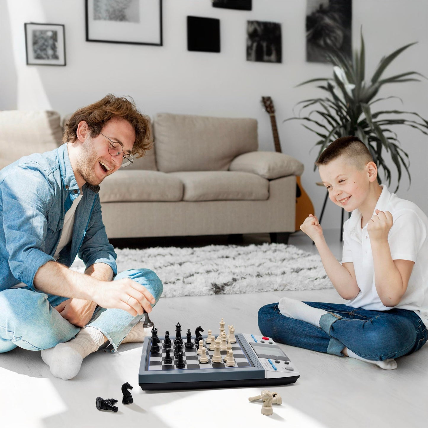 ISEE iCore Electronic Chess Set Pro Black | Talking Tutor, Learn Tactics for Kids & Adults