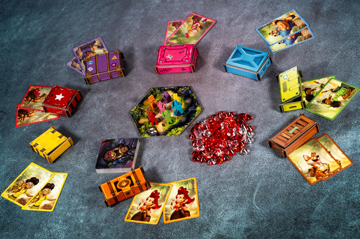 IELLO Diamond (New Edition) – Family Board Game for 3-8 Players, Ages 8+