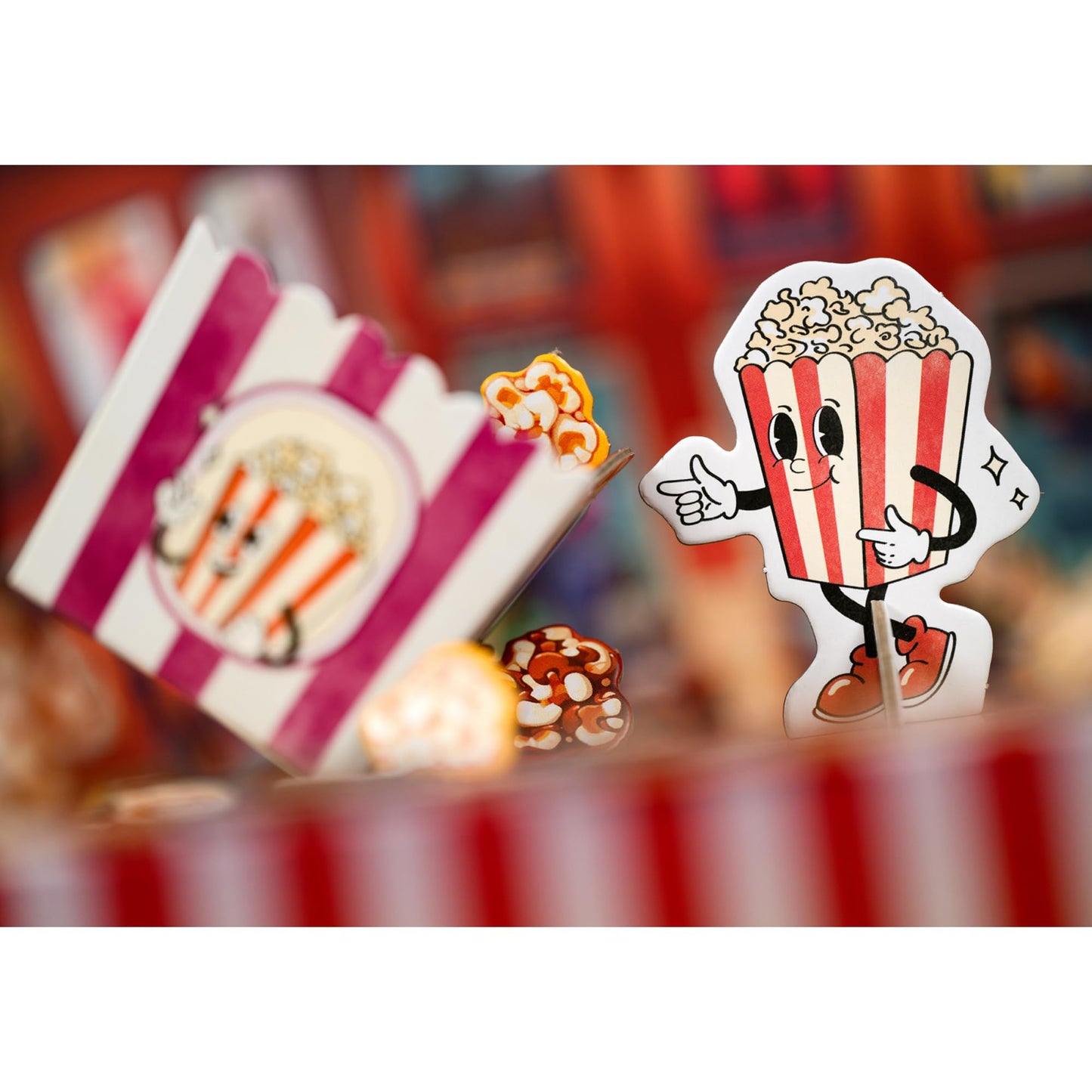 IELLO Popcorn: Strategy Board Game – Run a Movie Theater (60 min, 2-4 players)