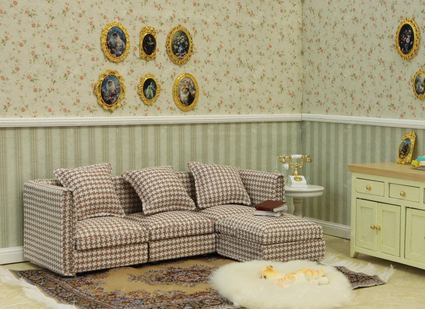 iLAND Dollhouse Sectional Couch Set – 1/12 Scale, Modern Brown Houndstooth Sofa