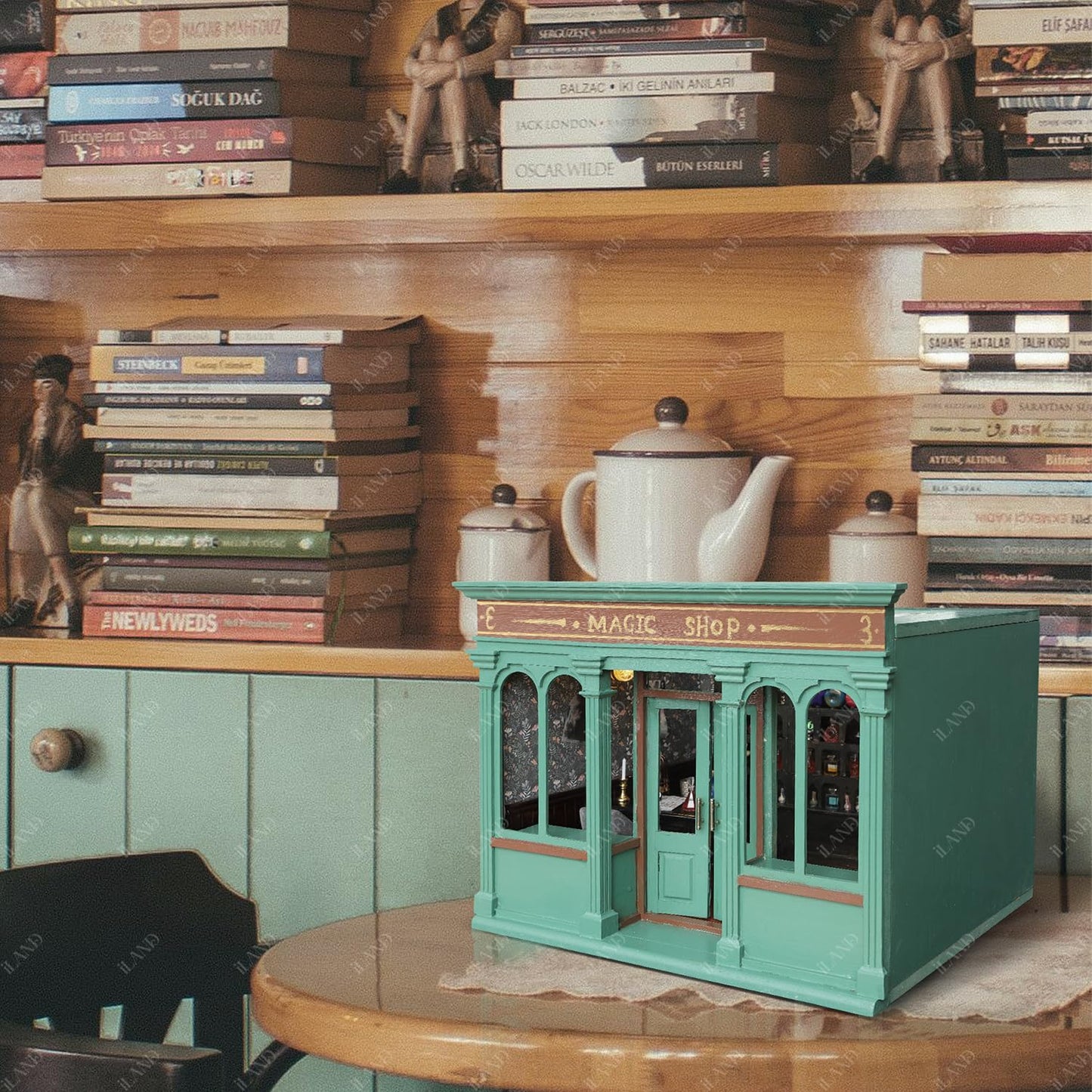 iLAND Wooden Dollhouse Room Box 1:12 Scale – Mini Store & Coffee Shop