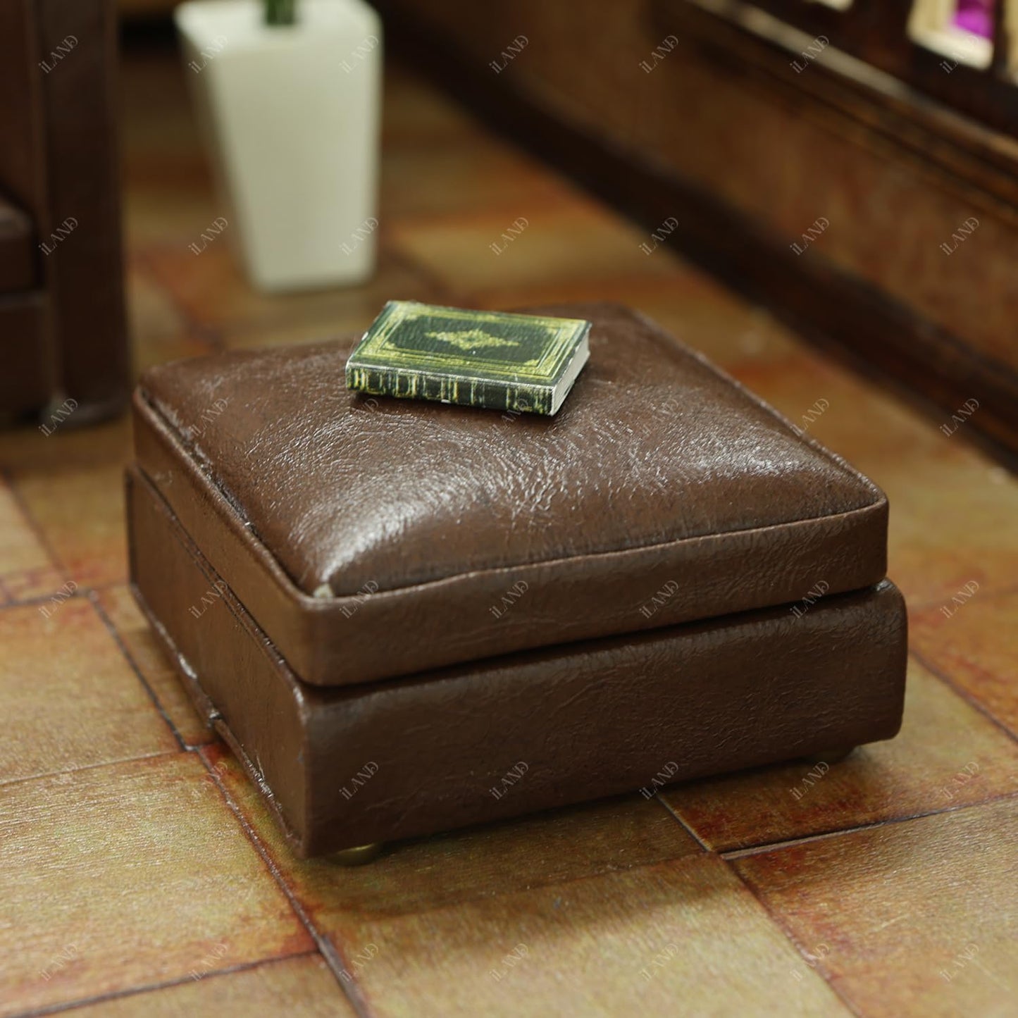iLAND Dollhouse Sectional Sofa Set – 1/12 Scale, Modern Brown Faux Leather