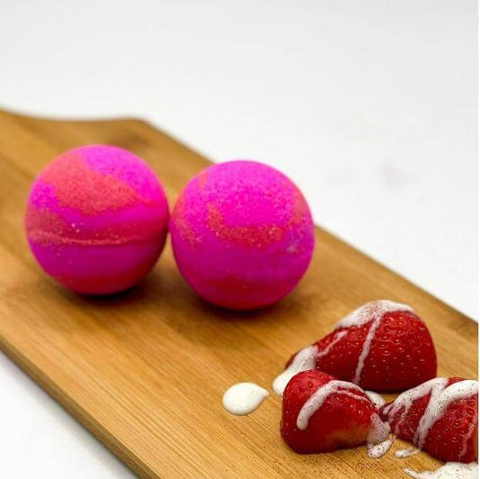 Strawberry & Cream Bath Bomb