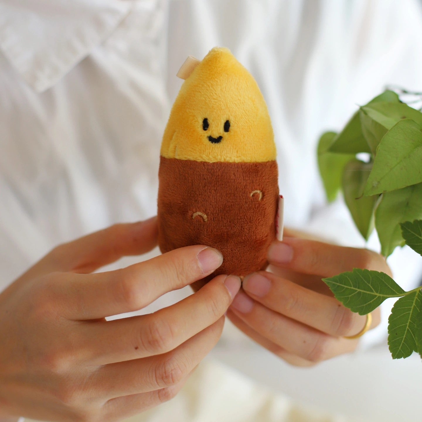 Daily White | Mini Sweet Potato Plush Charm