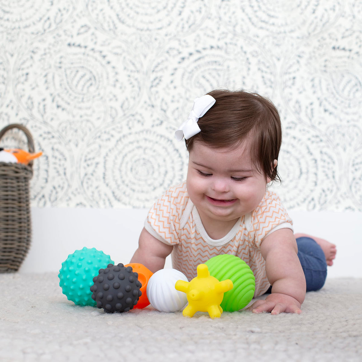 Infantino Textured Multi Ball Set | Sensory Toys for 6+ Months | 6-Piece