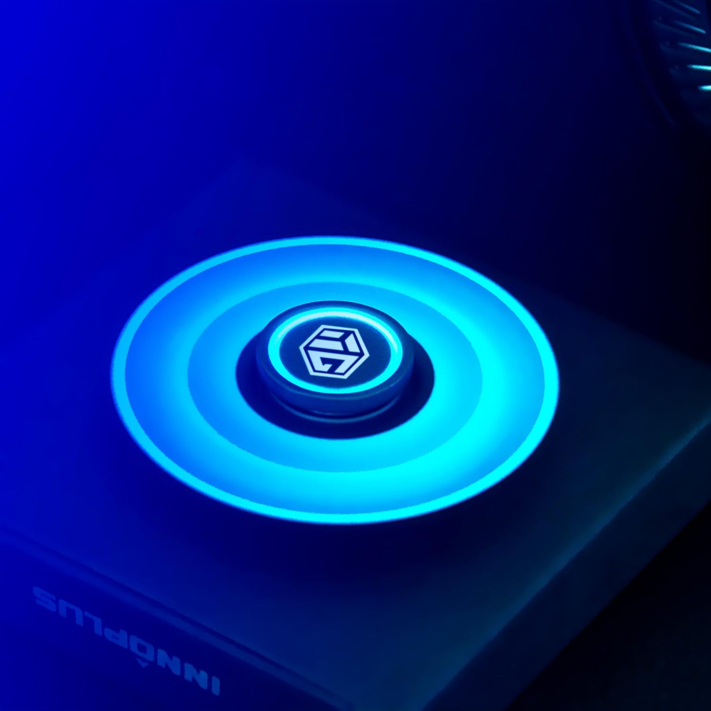 INNÔPLUS Fidget Spinners - Metal Spinner for Adults & Teens, Glow in the Dark, Portable Focus