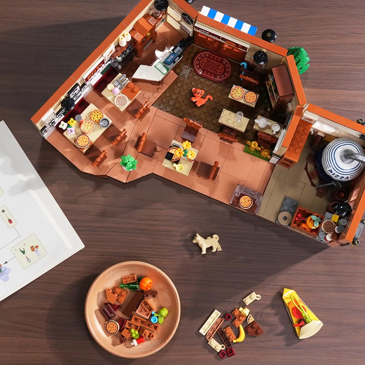 INSOON City Street Pizza Restaurant Building Set with Light - 1098 PCS