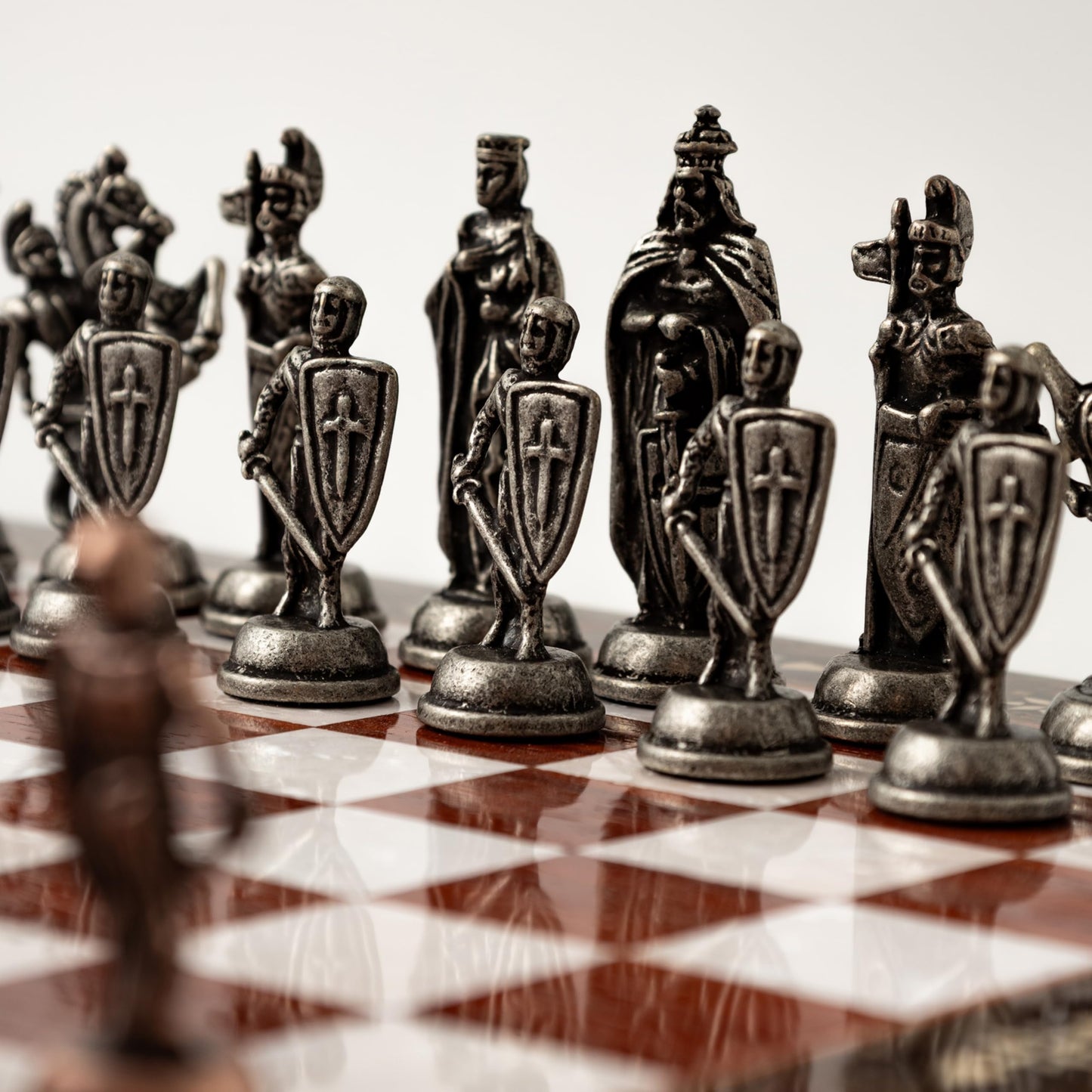 INTERIART Luxury Walnut Chess Set with Metal British Army Pieces – Handmade Board with Storage (Rose)