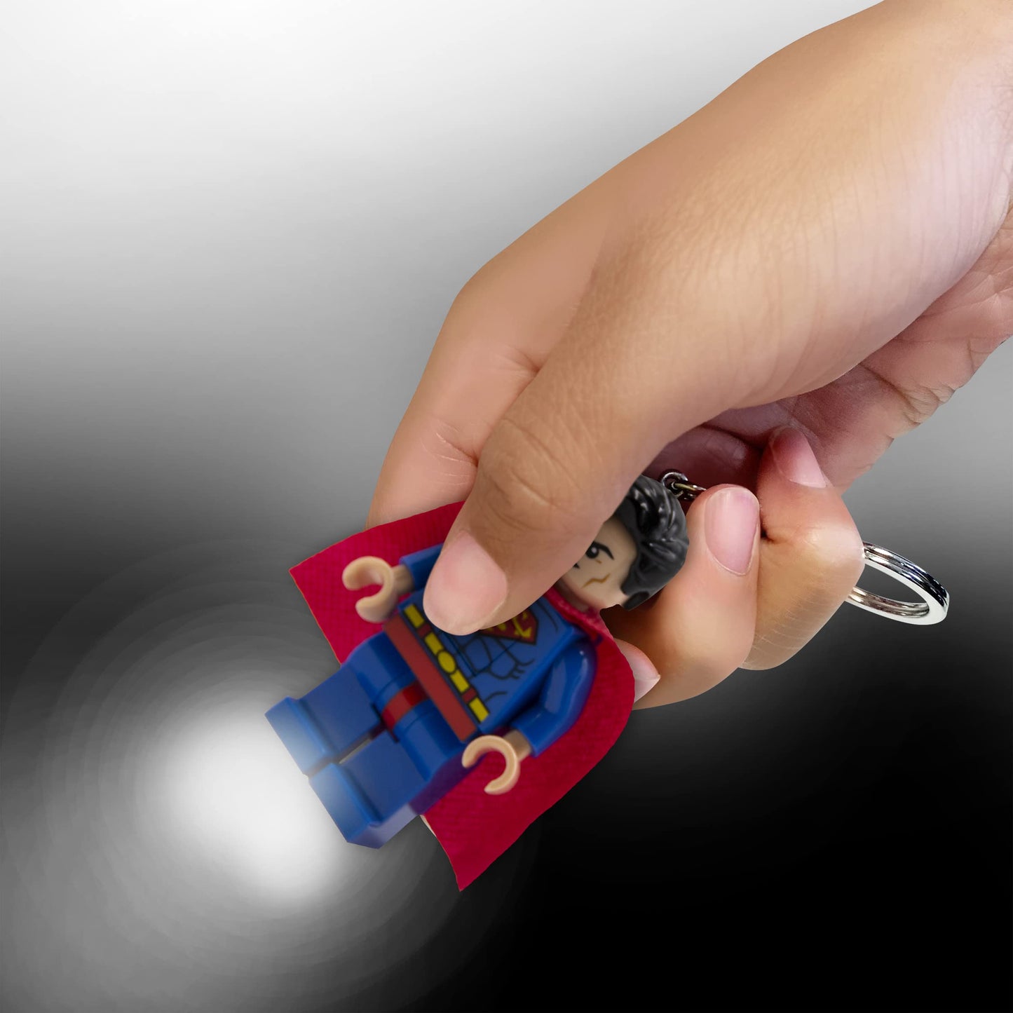 IQ LEGO DC Superman Keychain Light – 3-Inch LED Posable Figure (KE39H)
