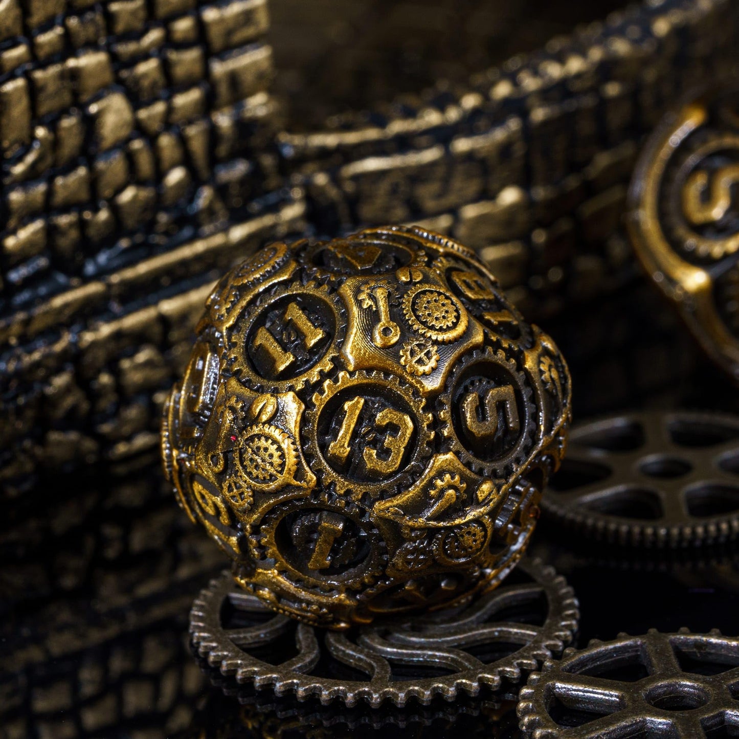 IUSTIDIE Metal Dice Set 7 Die D&D Dice Antique Gold – Steampunk Gear RPG Dice with Gift Bag