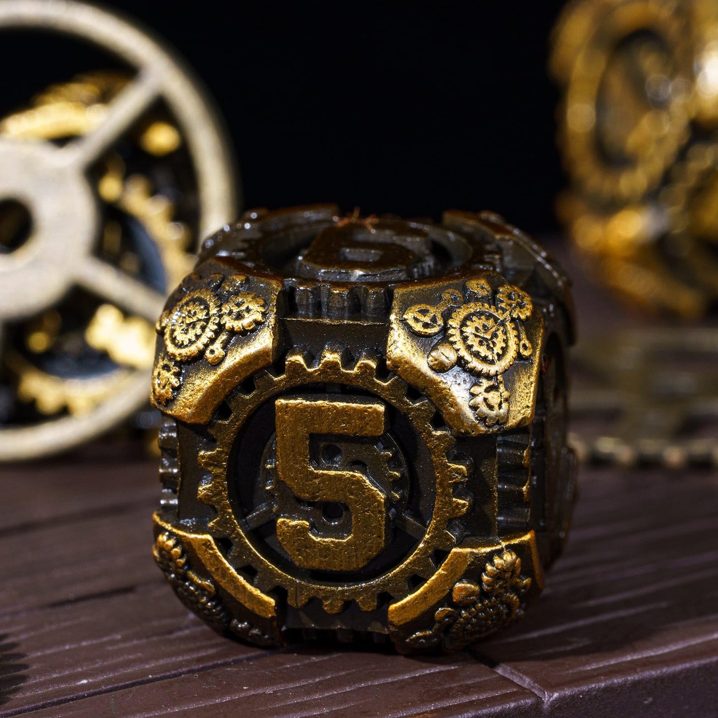 IUSTIDIE Metal Dice Set 7 Die D&D Dice Antique Gold – Steampunk Gear RPG Dice with Gift Bag
