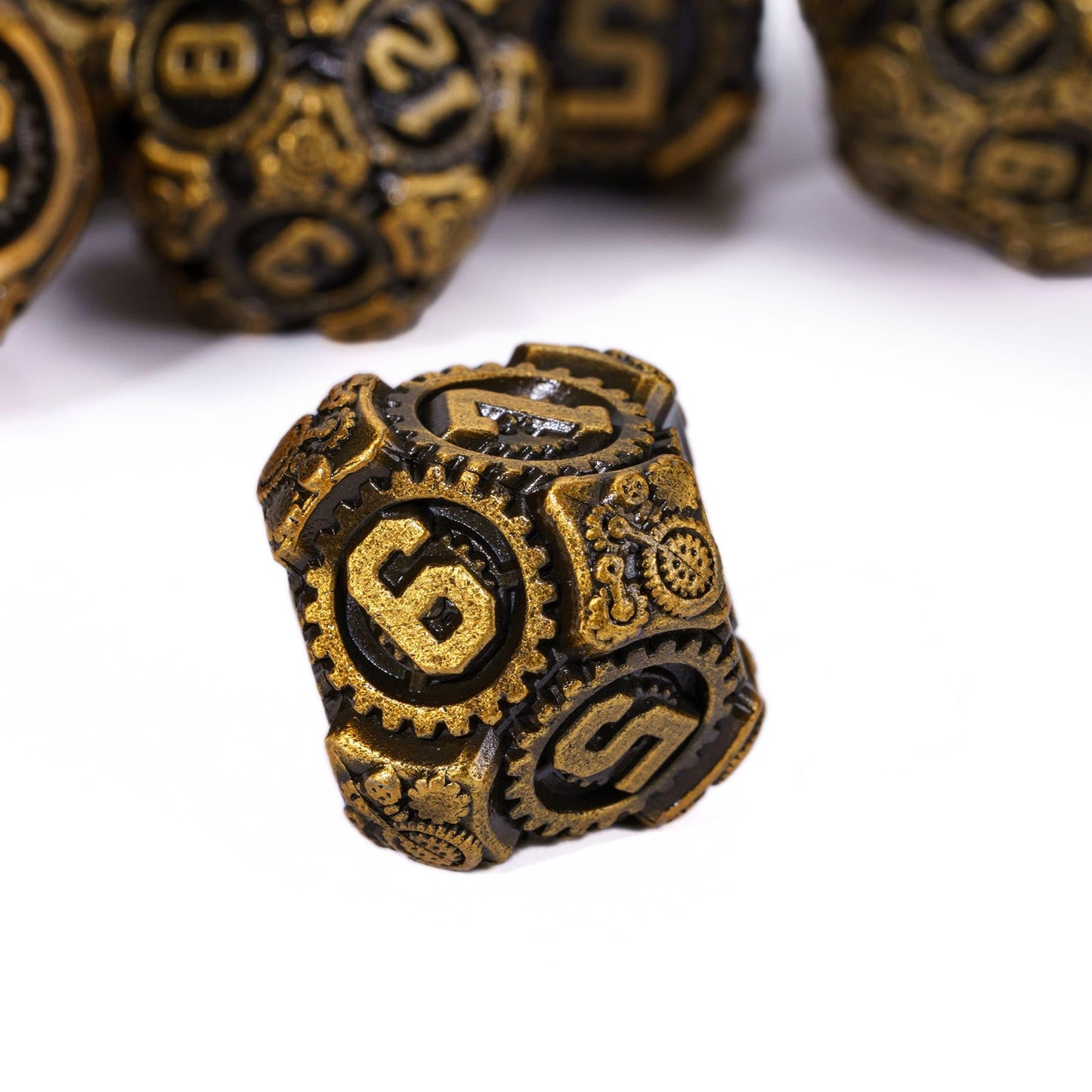 IUSTIDIE Metal Dice Set 7 Die D&D Dice Antique Gold – Steampunk Gear RPG Dice with Gift Bag