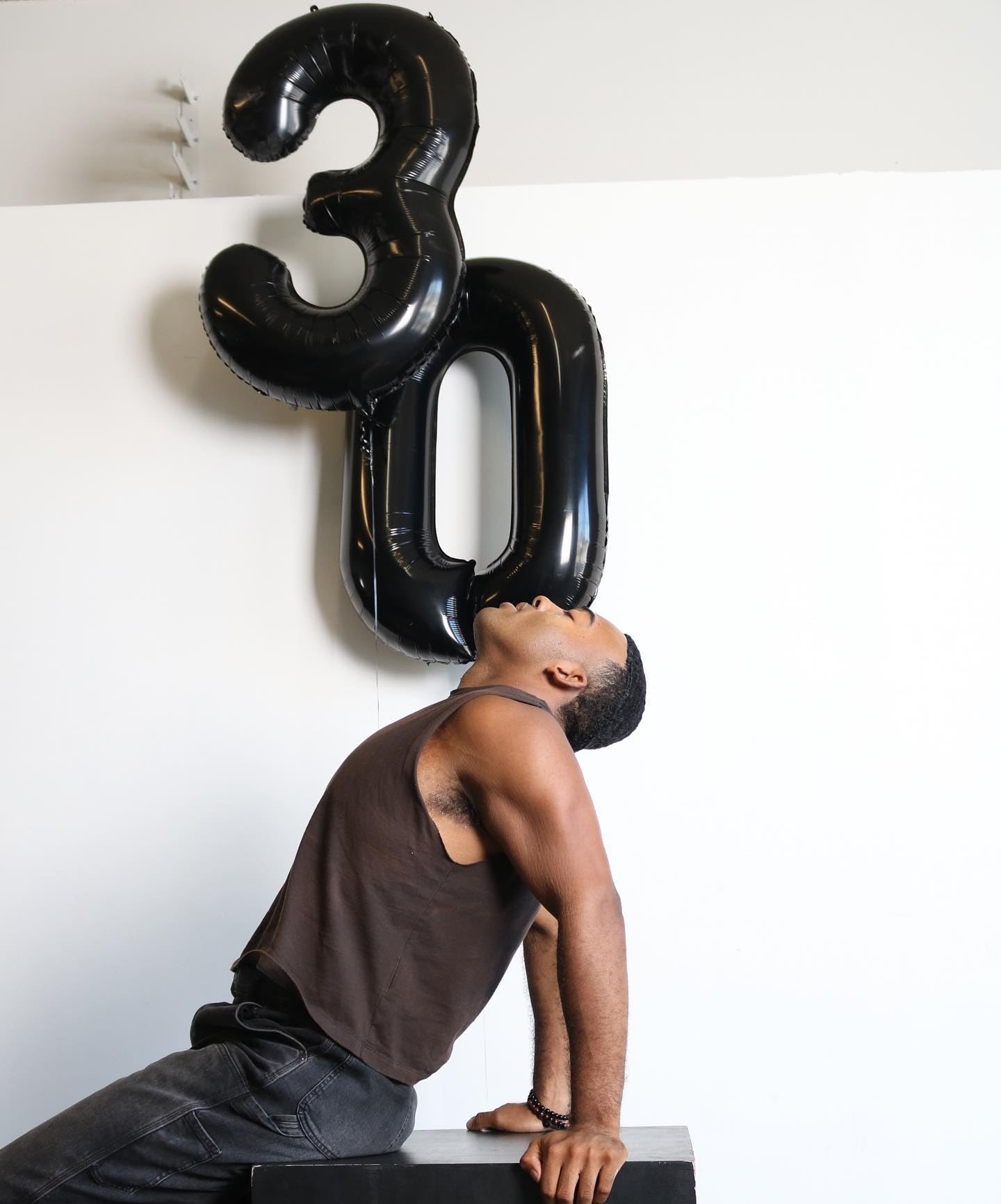 IWERP Black Number 30 Balloon – 40-Inch 30th Birthday Decor for Women & Men